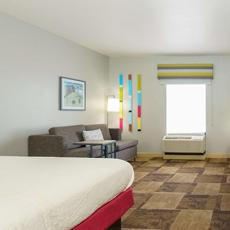 Hampton Inn Garden City Εξωτερικό φωτογραφία