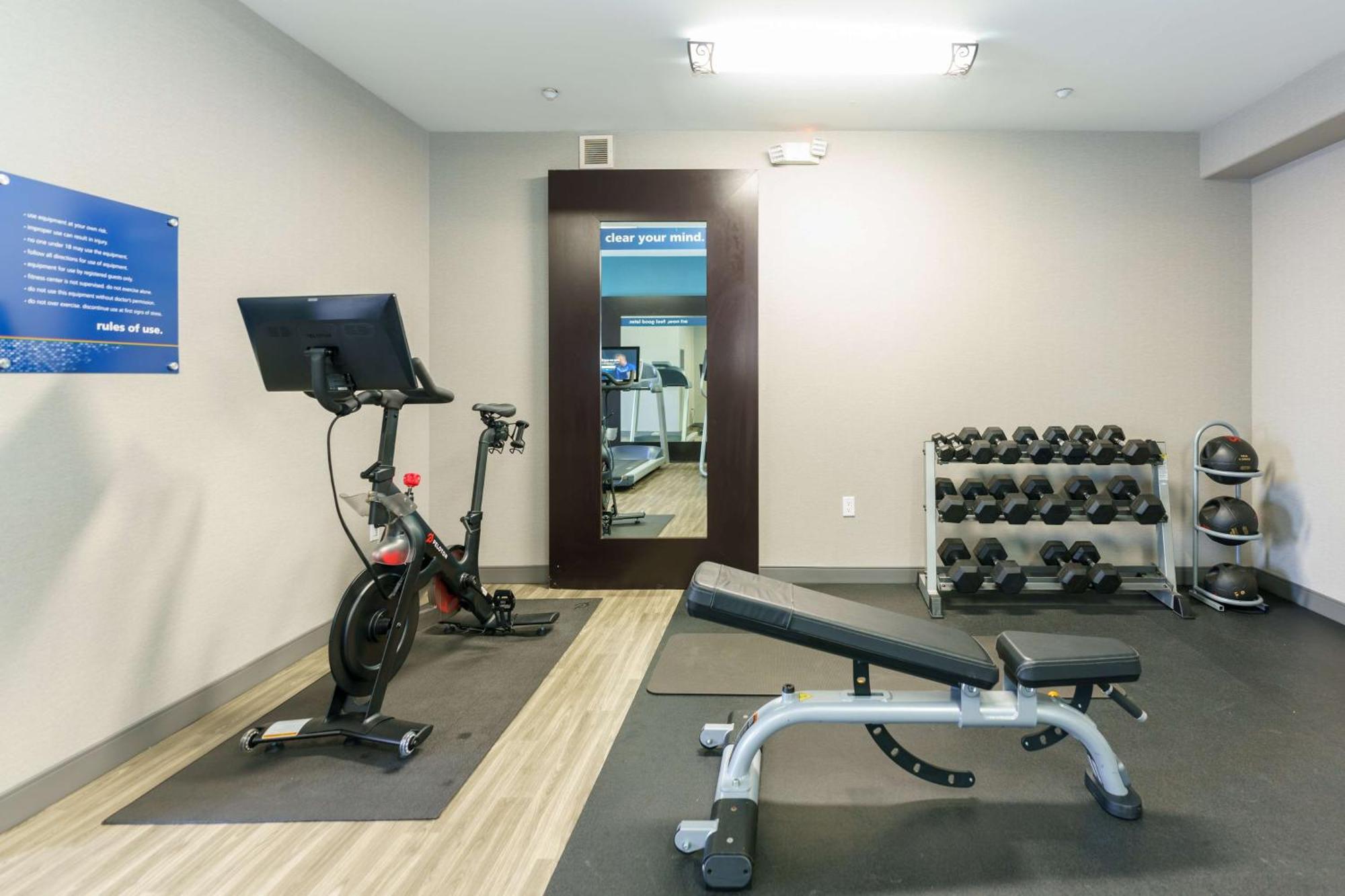 Hampton Inn Garden City Εξωτερικό φωτογραφία