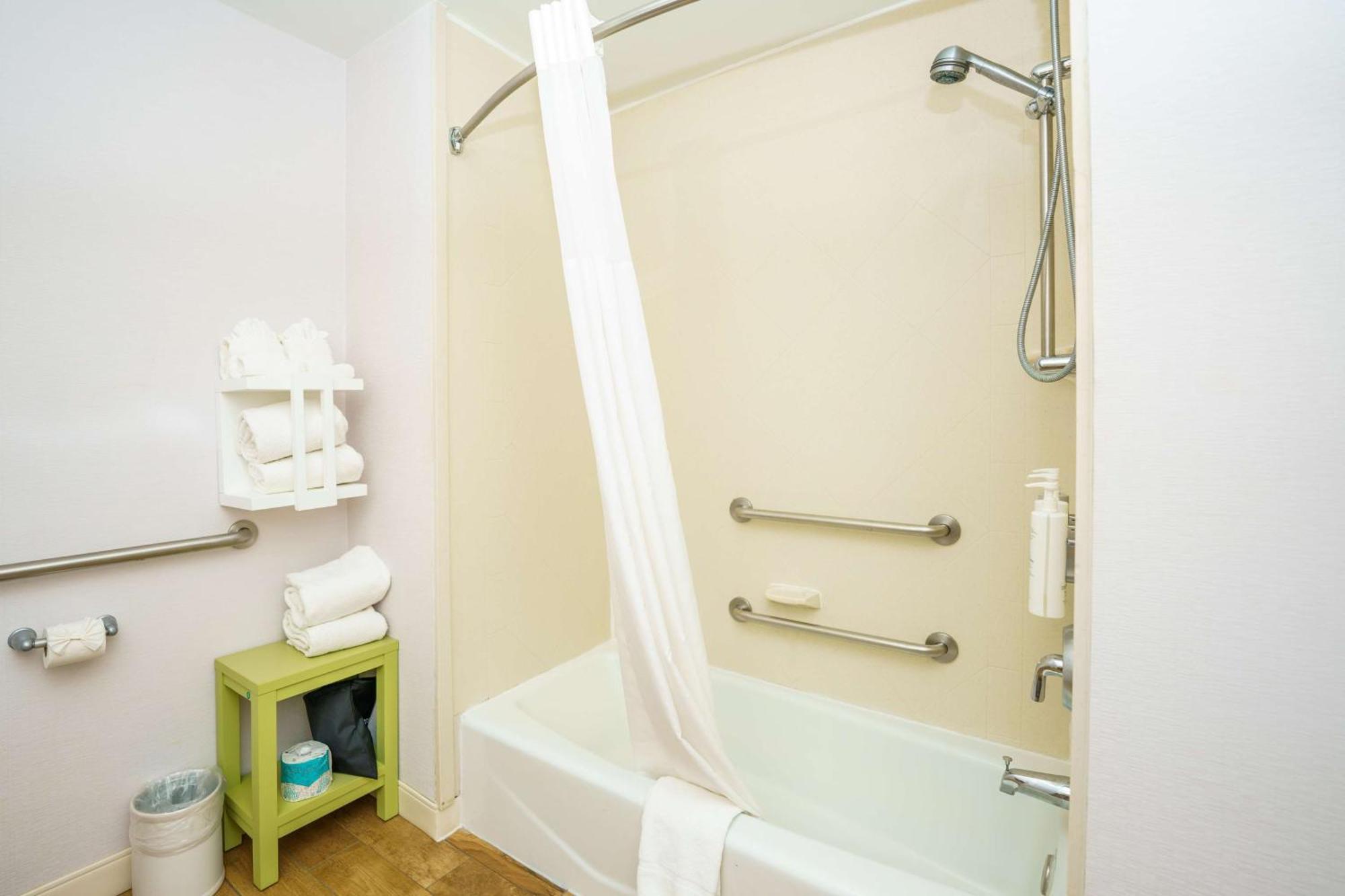 Hampton Inn Garden City Εξωτερικό φωτογραφία