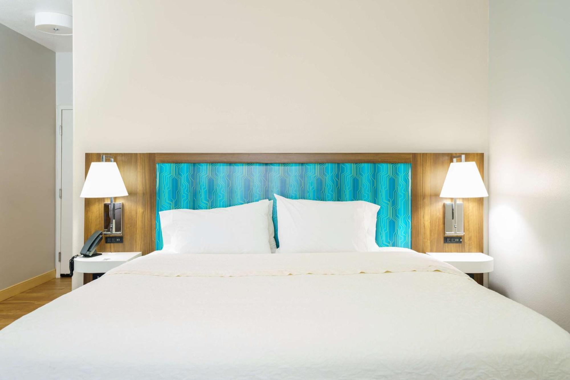 Hampton Inn Garden City Εξωτερικό φωτογραφία