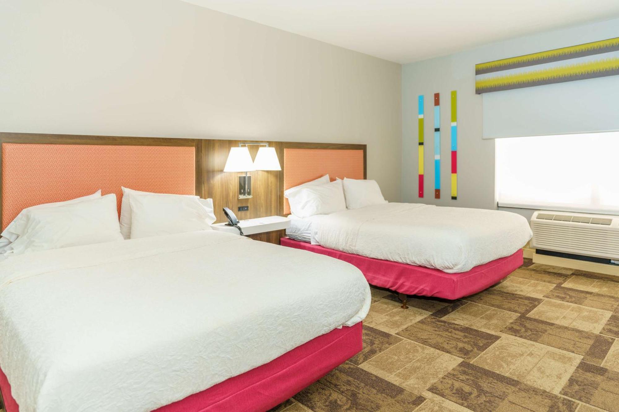 Hampton Inn Garden City Εξωτερικό φωτογραφία